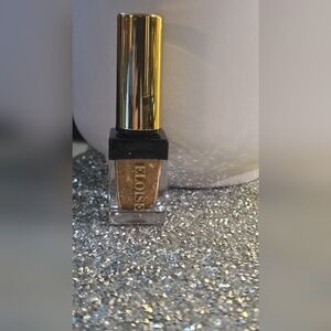 Gold Eloise Eyeshadow